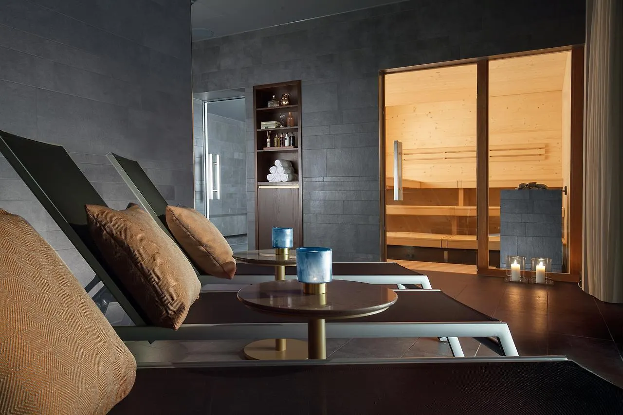 Acasa Suites Zurich 4*,